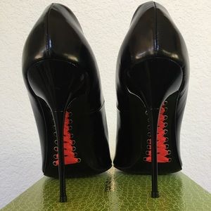 les baisers des etoiles black pumps
